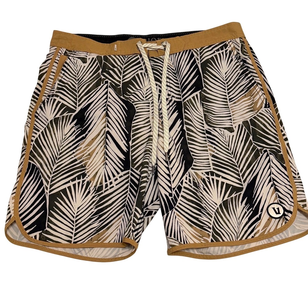 Vuori Cruise Board Shorts Mens 32 Palm Print Tan Black White Swim Trunks V314